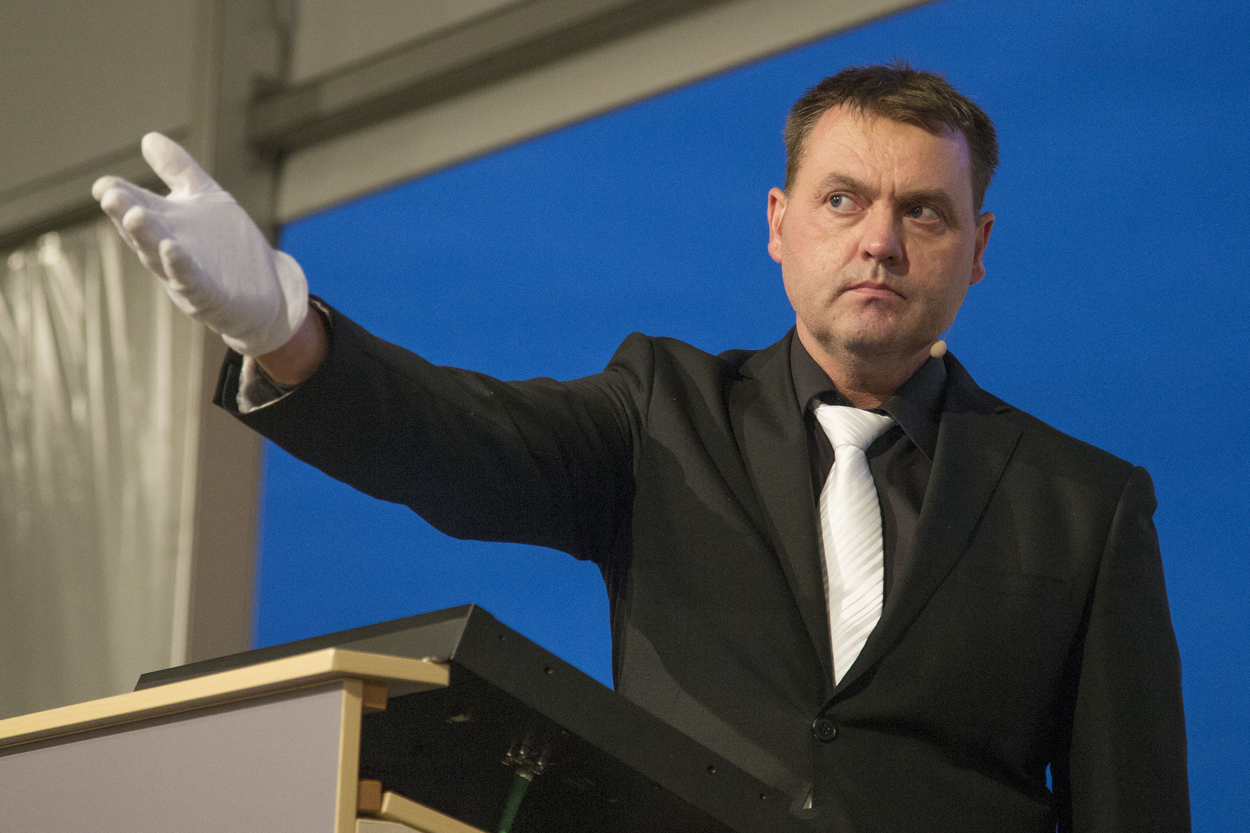 Kurt Hella (bildet) vil lede direktesendingen av auksjonsfinalen sammen med Hans Kristian Skubberud. Foto: Hesteguiden.com