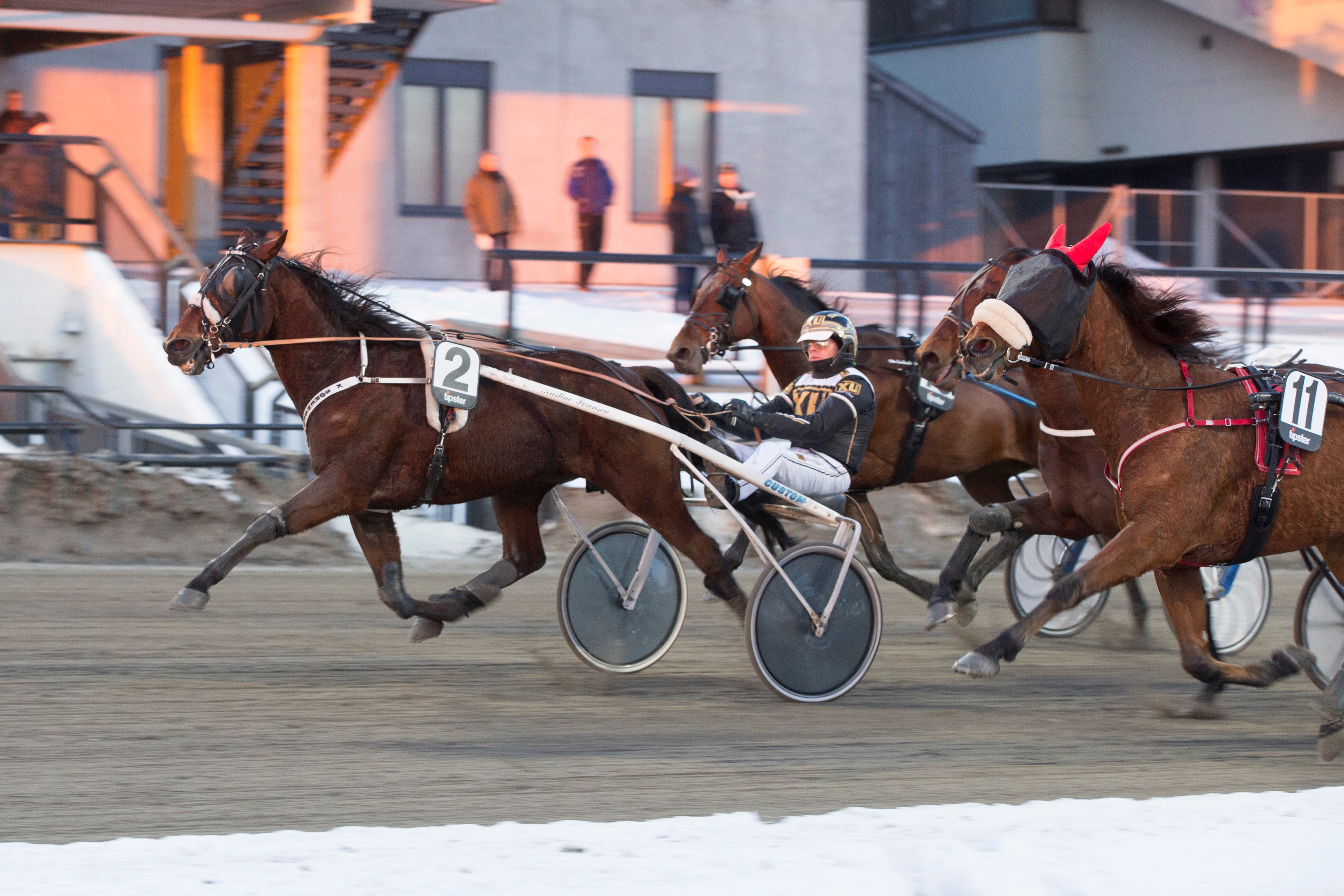 V75-mesteren skal kåres den 15.januar under Bjerke sin tradisjonsrike januar-omgang med V75. I 2019 vant Svein Ove Wassberg med I See U.One - i dette løpet trekkes kuskene noe som ofte har gitt overraskende vinnere(Hesteguiden.com)